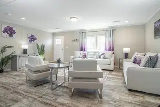 Stella interior home features