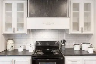 The southern farmhouse 1312 kitchen home features