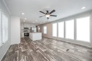 Willow interior home features