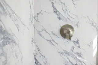 Octave bathroom home features