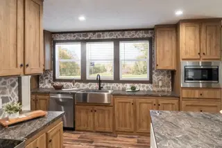 Mountain view kitchen home features