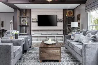 The shoreline interior home features