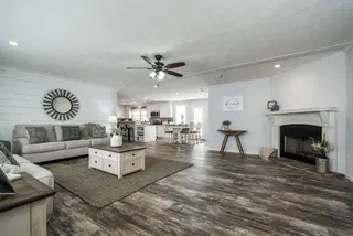 The leahy interior home features