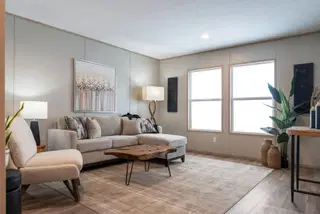 Crockett interior home features