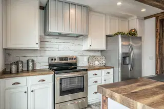 The avalyn kitchen home features