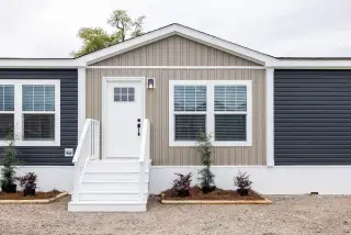 Shout exterior home features