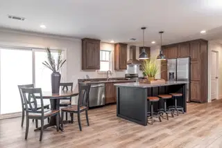 Lean on me interior home features