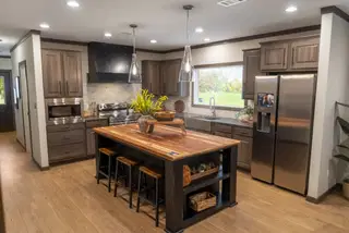 The keep kitchen home features