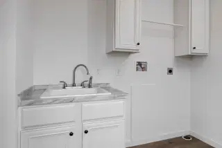 The anna fae interior home features