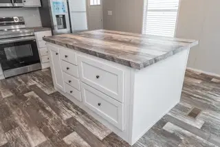 Willow kitchen home features