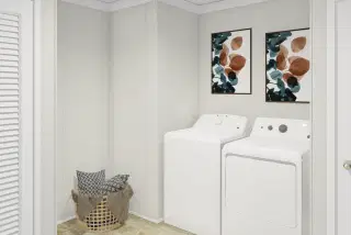 Grand living 76 interior home features