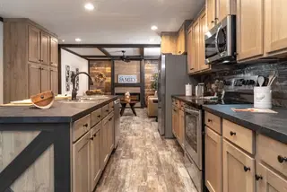 Boujee 2 kitchen home features