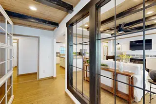 The reed hero and interior home features