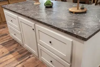 Mountain view home features