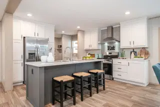 Desoto kitchen home features
