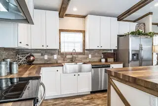 The bobby jo kitchen home features