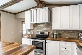 The bobby jo kitchen home features