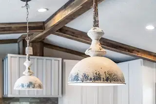 The bobby jo interior home features