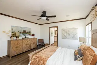 The arabella bedroom home features