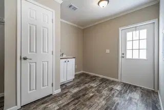 The jefferson interior home features
