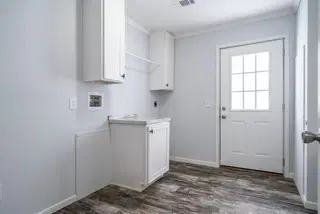 The leahy interior home features