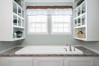 The jefferson bathroom home features