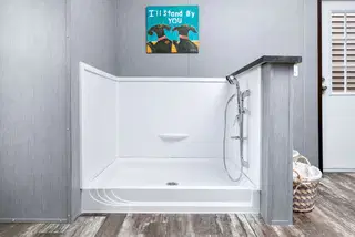 The shoreline bathroom home features