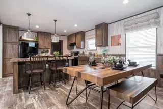 Hardin kitchen home features
