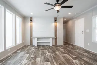 Willow interior home features