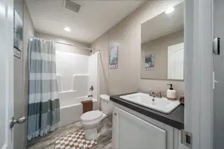 Benjamin bathroom home features