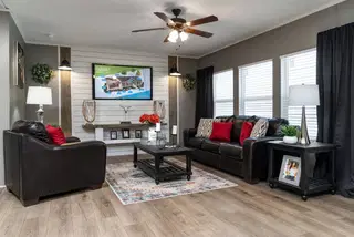 Savannah breeze interior home features