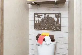 The ranch house bathroom home features