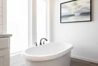 The anna fae bathroom home features