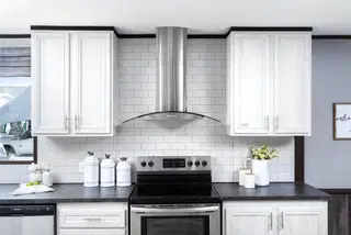 The shoreline kitchen home features