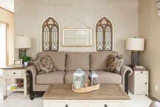 The ranch house interior home features