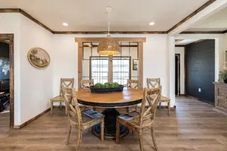 The arabella interior home features
