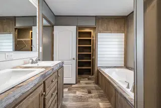 Peyton bathroom home features