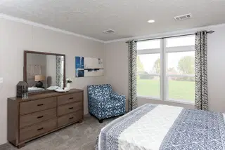 Stella bedroom home features