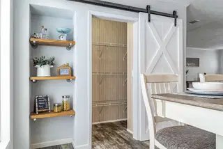 The leahy interior home features