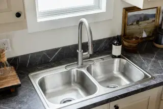 Shout kitchen home features