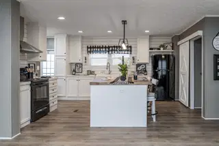 Savannah Breeze Clayton mobile home interior