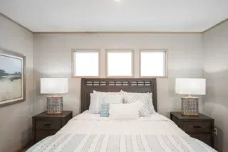 Desoto bedroom home features