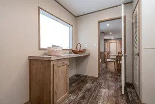 Bella vista interior home features