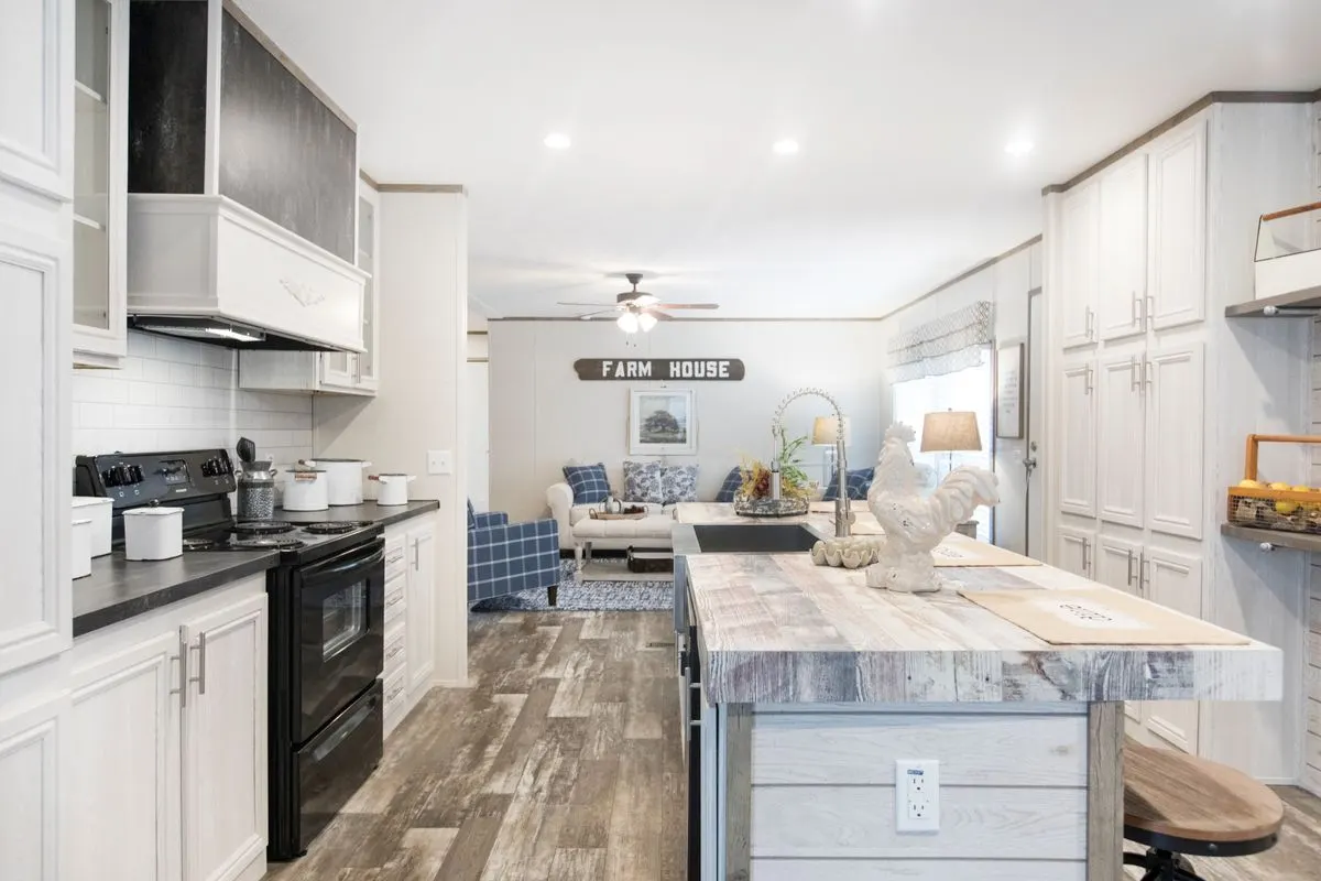 The southern farmhouse 1312 kitchen home features