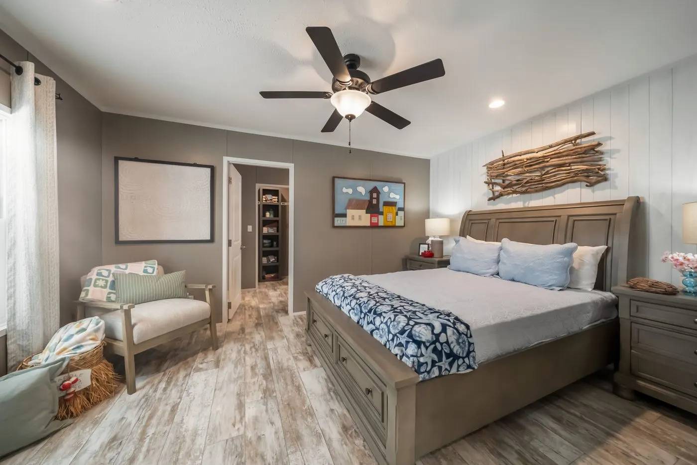 The THE DRIFTWOOD Primary Bedroom. This Manufactured Mobile Home features 3 bedrooms and 2 baths.