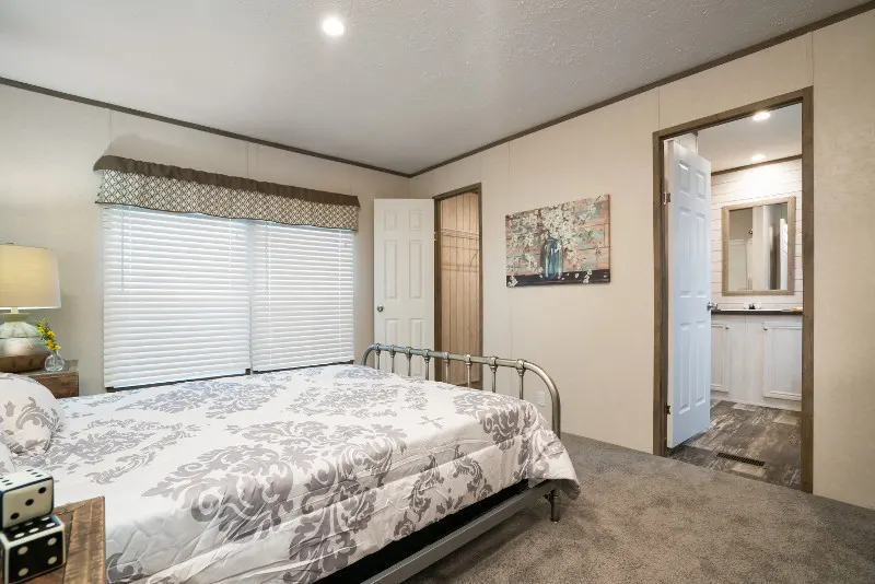 Edge 72 Bedroom